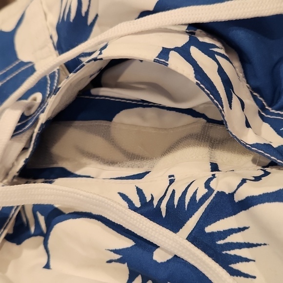 [Old Navy] Elastic Waist Swim Trunks - Size S - Picture 8 of 8